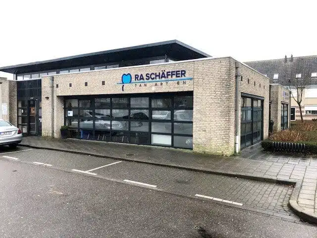 LUCHTGOMMEN GEVELS TANDHEELKUNDE BERGEN OP ZOOM (3) LUCHTGOMMEN GEVELS TANDHEELKUNDE BERGEN OP ZOOM (3)